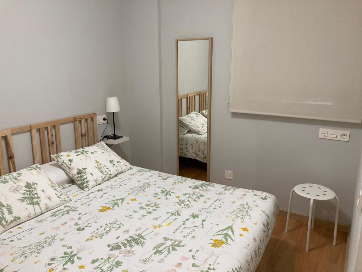 Amazing Studio Sito 4 Parking Gratis Salamanca Luaran gambar